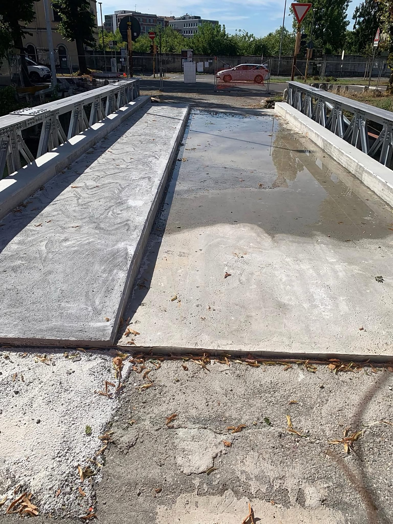 Ponticelli chiusi da due anni a Pavia….